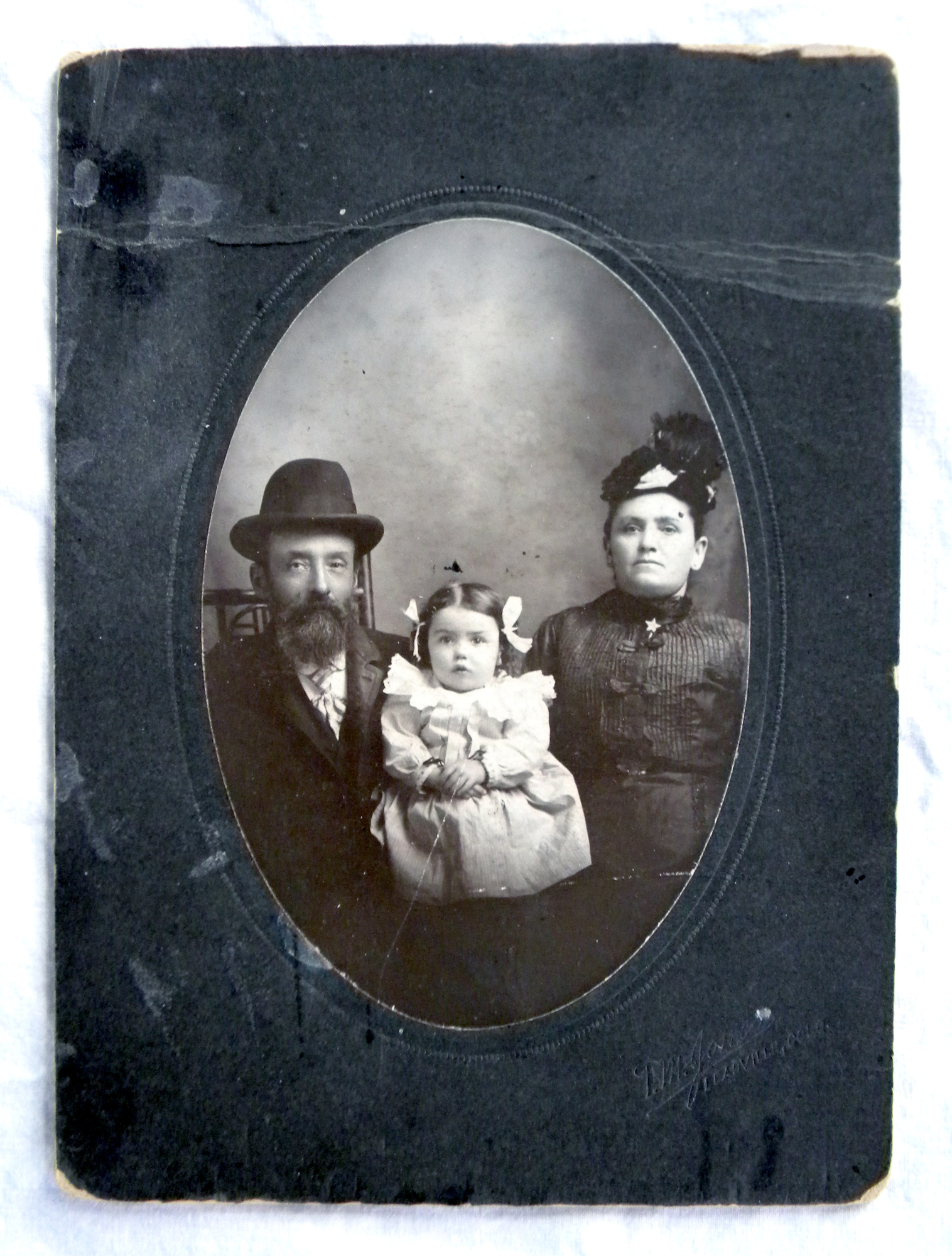 Cabinet Card