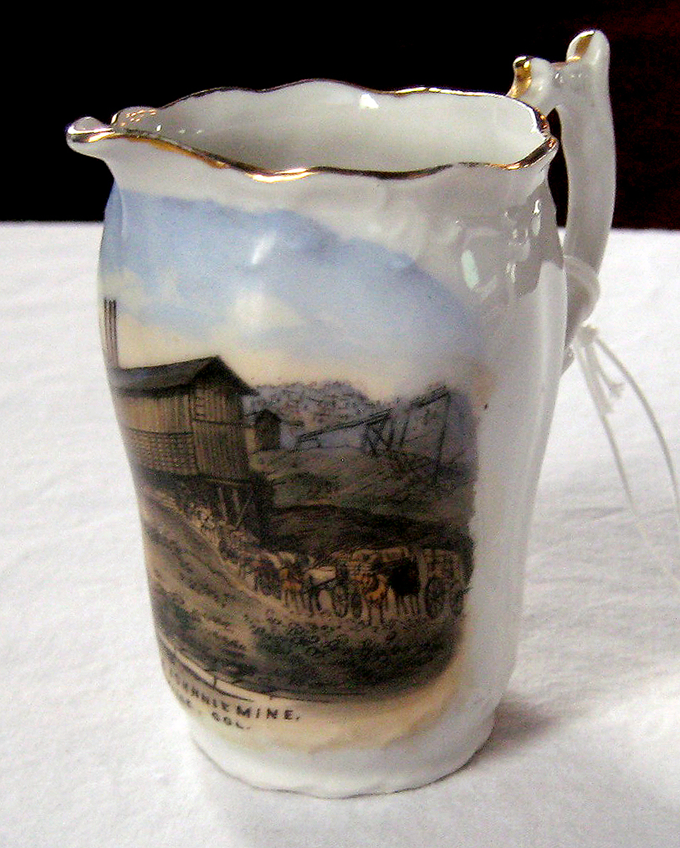 Souvenir Creamer