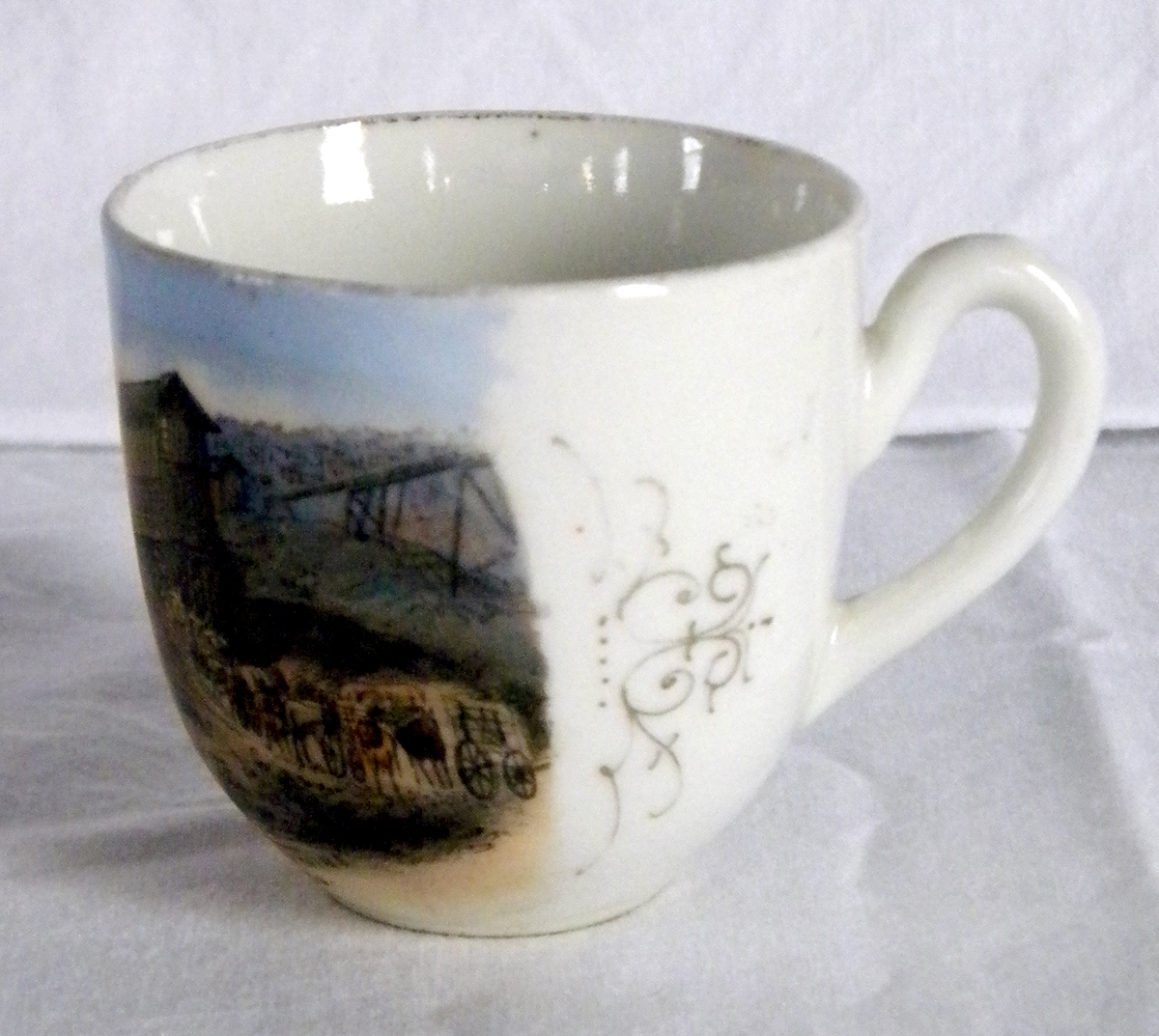 Souvenir Teacup