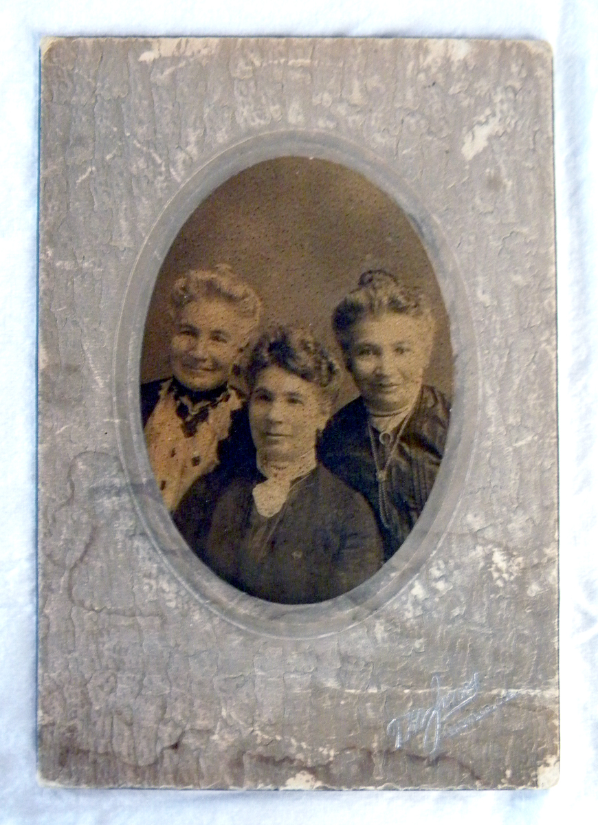 Cabinet Card
