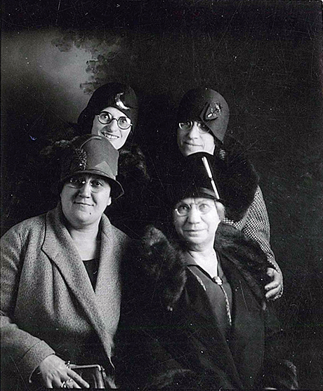 L-R, back row: Ethel and Minette. Front row: Pearle and Minnie. Probably early 1920s. (Look at those glasses and cloches!)