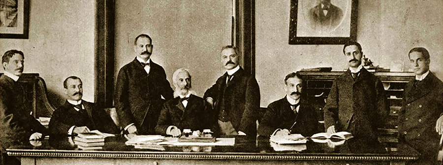 From left to right: Benjamin, Murray, Isaac, Meyer, Daniel, Sol, Simon, and William Guggenheim.